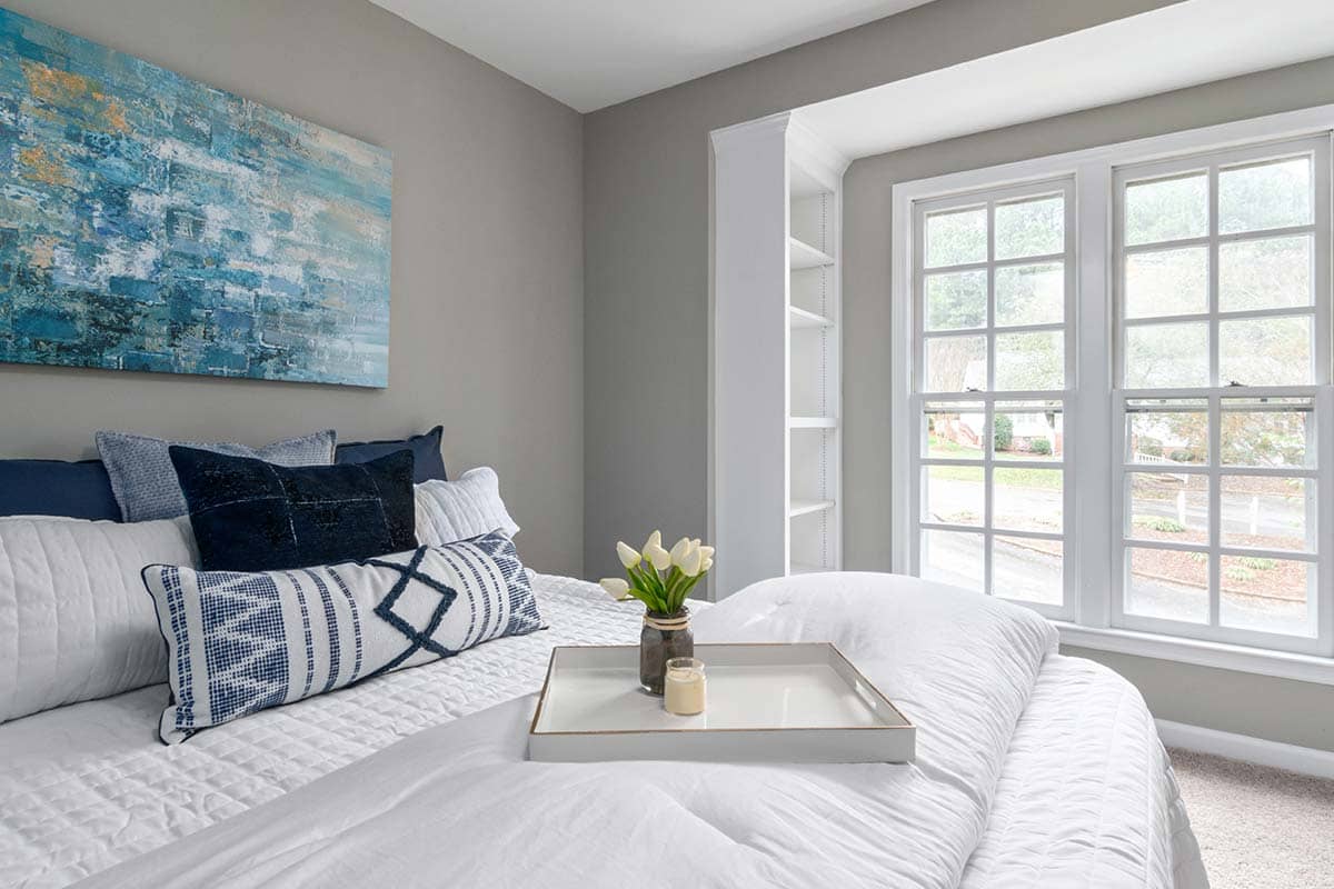 06-secondary-bedroom Secondary Bedroom